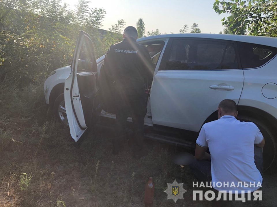 Київщина: поліцейські знайшли автомобіль, на якому зникли мати з донькою 