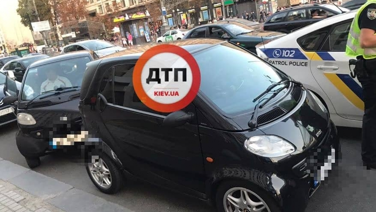 Авто-двойники в Киеве: история с Крещатика