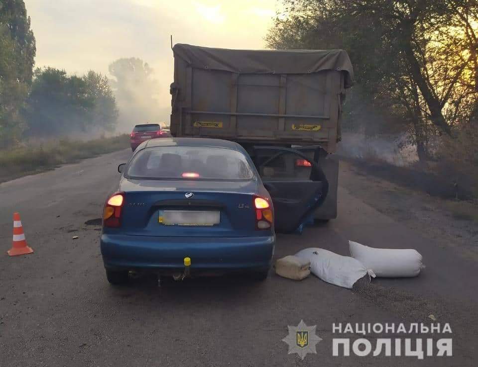 У Київській області сталося ДТП за участі легковика та вантажівки: пасажир Daewoo загинув на місці