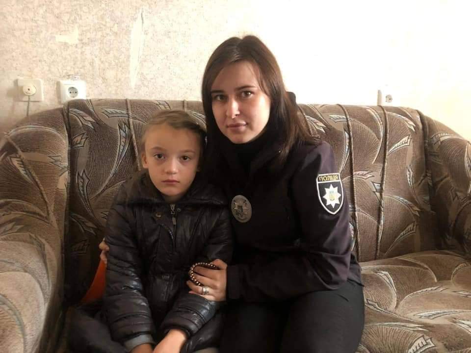 Київська поліція розшукує рідних 9-річної Величко Олександри