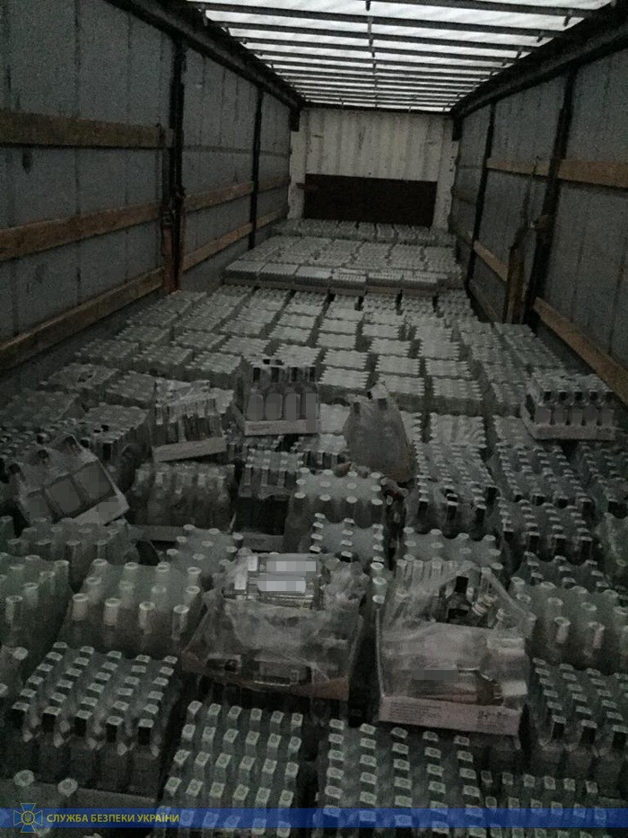 СБУ припинила у Житомирській області масштабну оптову торгівлю фальсифікованим алкоголем