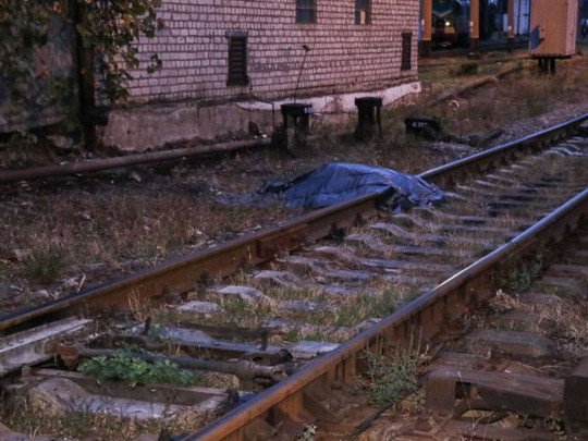 У Києві на території залізничного депо знайшли жінку з відрізаною головою