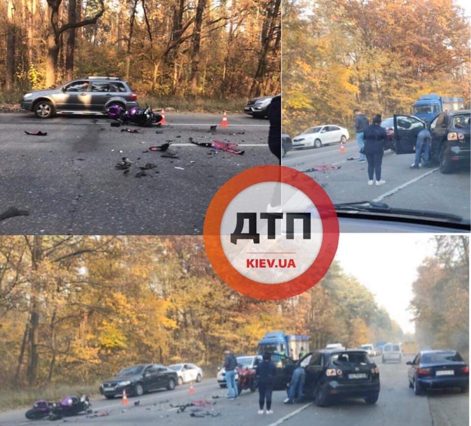 Под Киевом на Варшавской трассе произошло серьезное мото ДТП: девушка байкер протаранила автомобиль