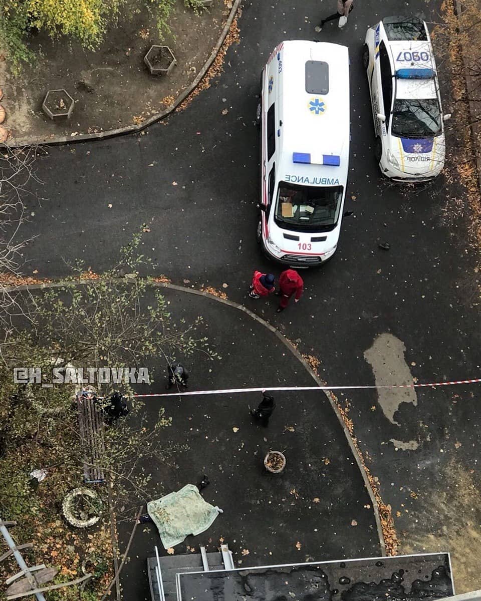 В Харькове насмерть разбилась девушка выпав с окна многоэтажного дома