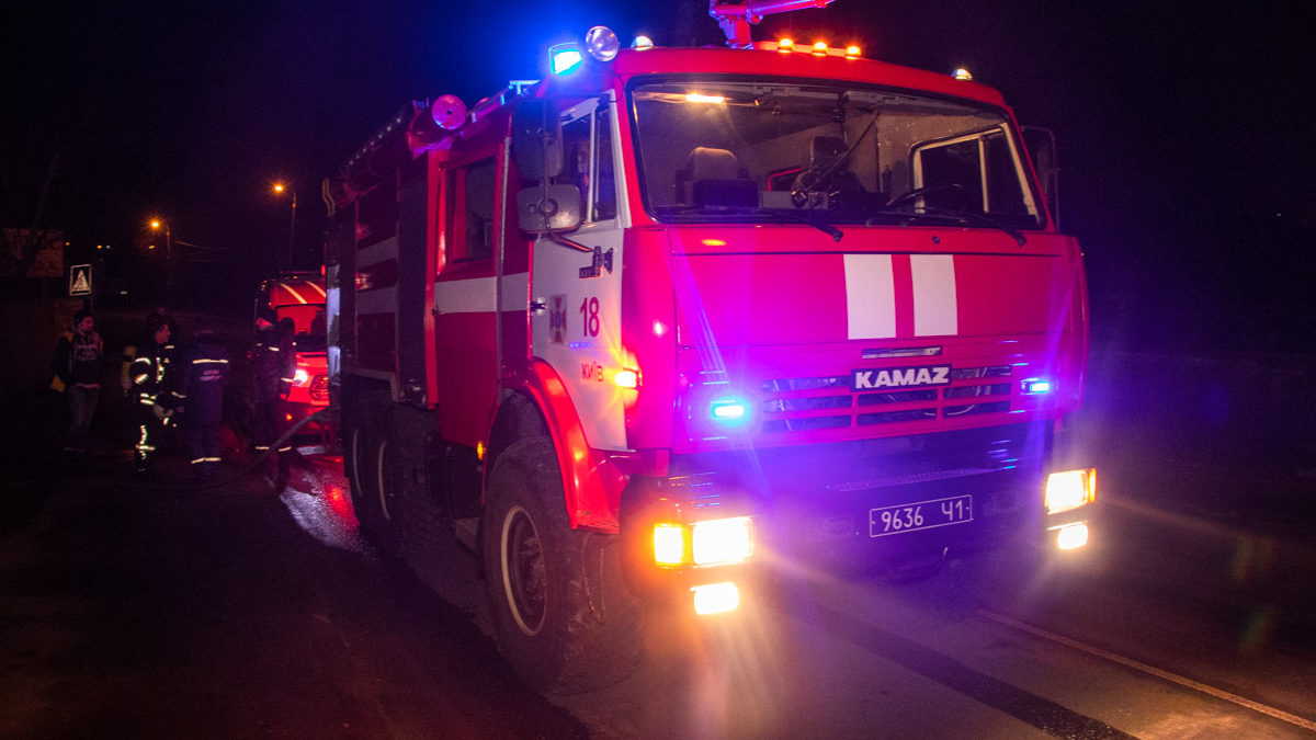Под Киевом вспыхнул частный дом: в огне погиб мужчина