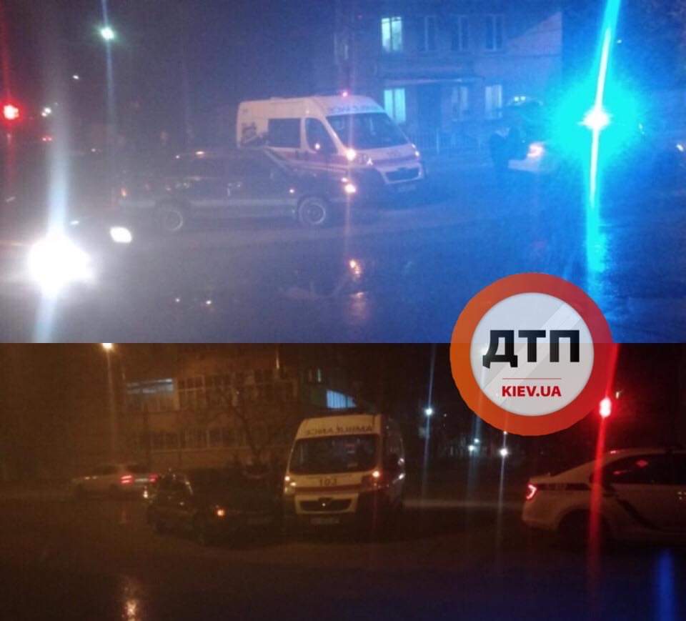 В Киеве произошло ДТП с участием скорой помощи