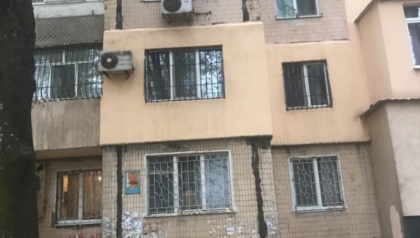 В Одесі 70-річний чоловік вистрибнув з дев'ятого поверху через хворобу
