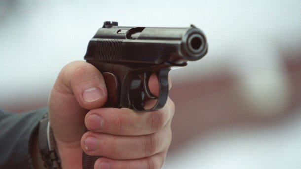 В Киеве на Дарнице мужчине выстрелили в грудь