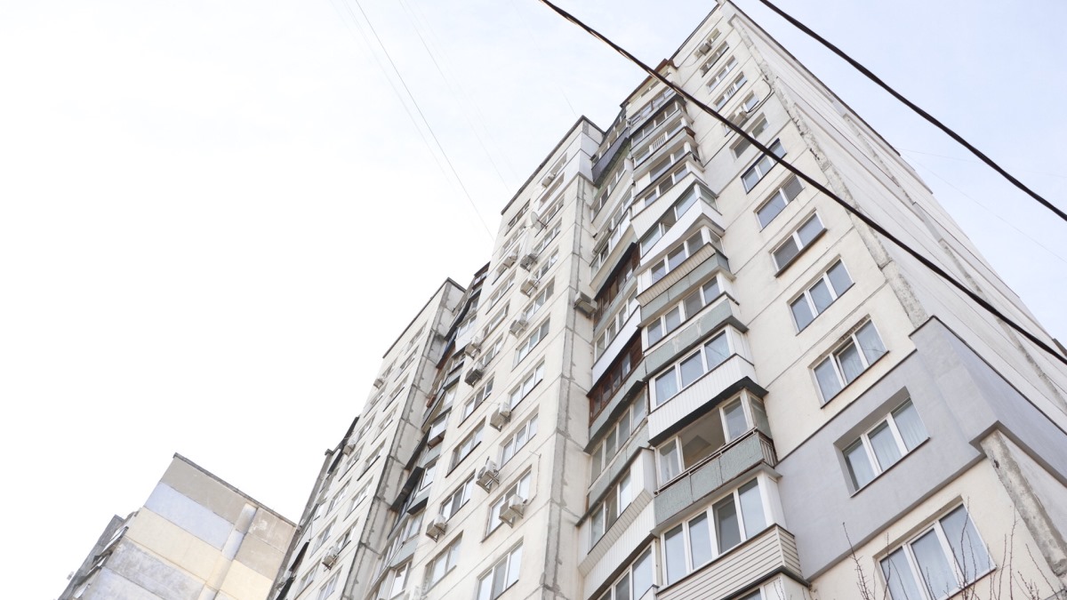Ушел утром из дома: подробности падения 14-летнего подростка из окна в Киеве