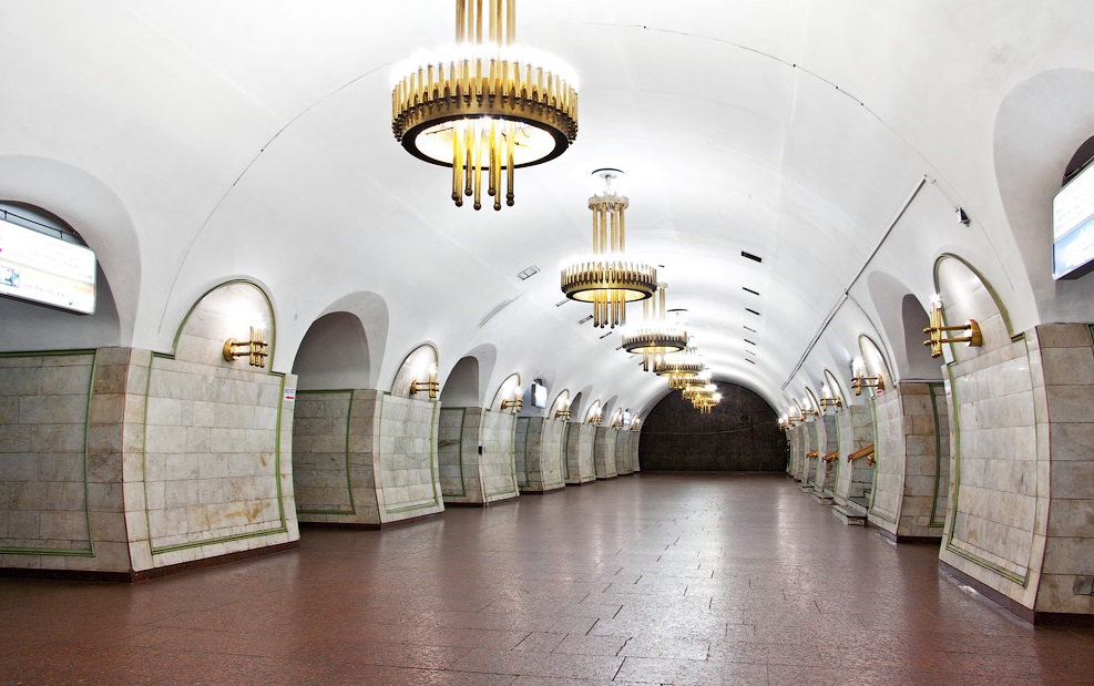 У центрі Києві замінували станцію метро