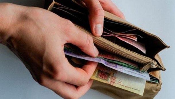 Минимальная зарплата выросла на 550 грн с 1 января 2020 года.