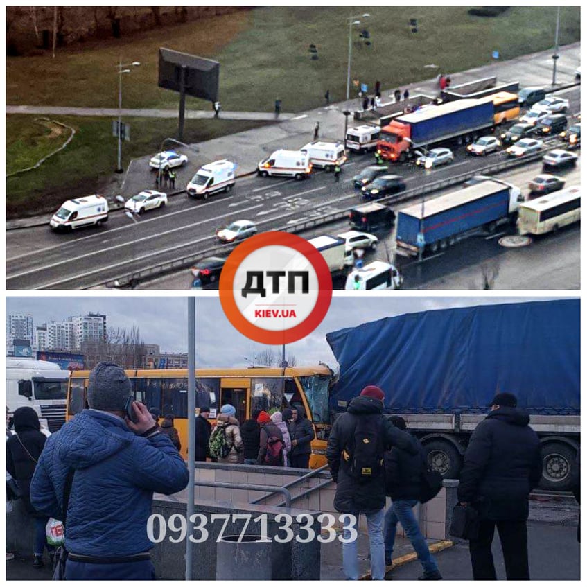 Масштабное ДТП с пострадавшими в Киеве на проспекте Бажана 
