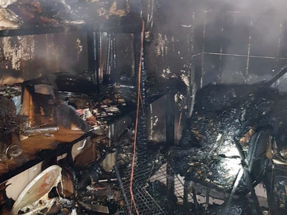 Пожежа у готелі на Закарпатті: жінка отруїлася чадним газом, постояльців евакуювали