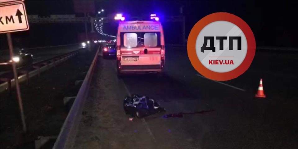В Киеве на Бориспольской автомобиль насмерть сбил мужчину