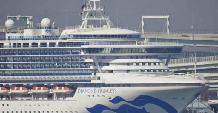 Украинцы с лайнера Diamond Princess отказались эвакуироваться в Украину