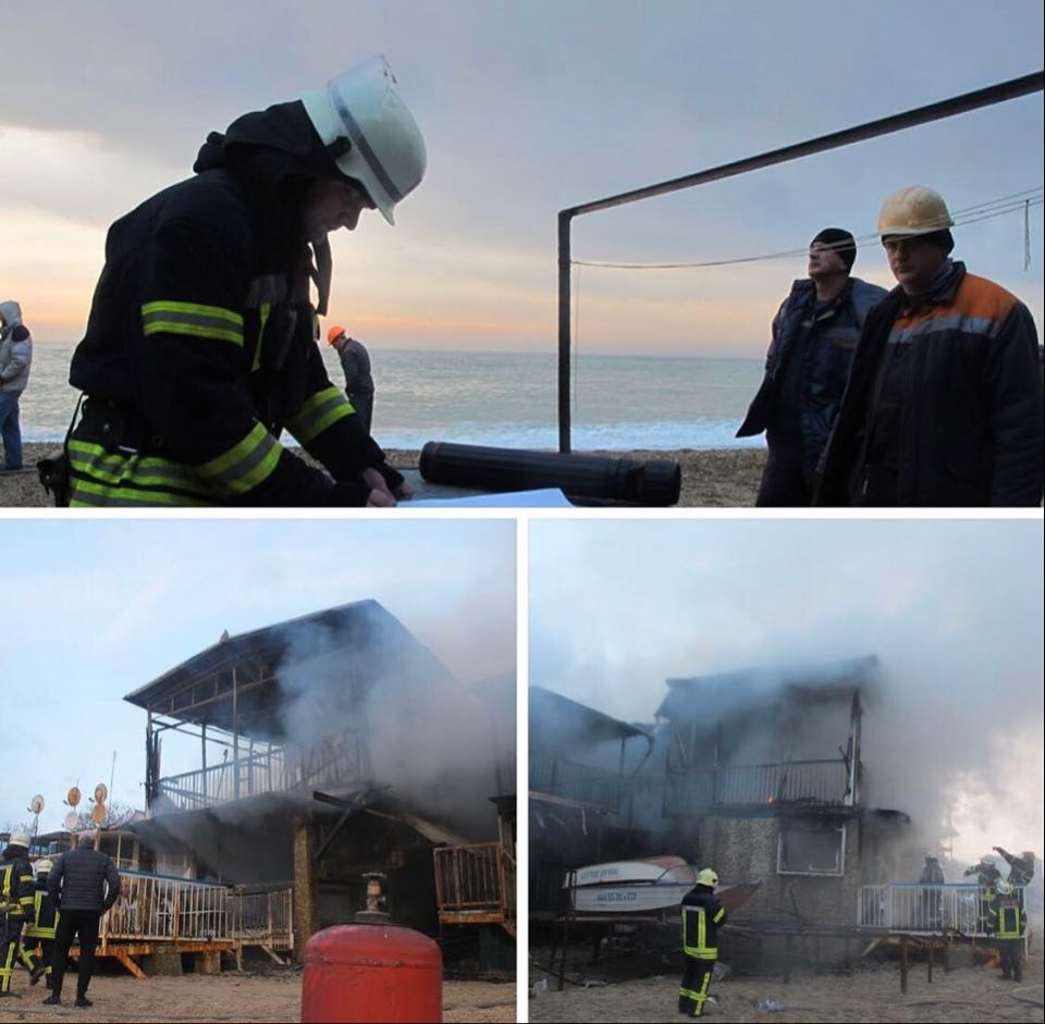 В Одесі рятувальники ліквідували загоряння на причалі 