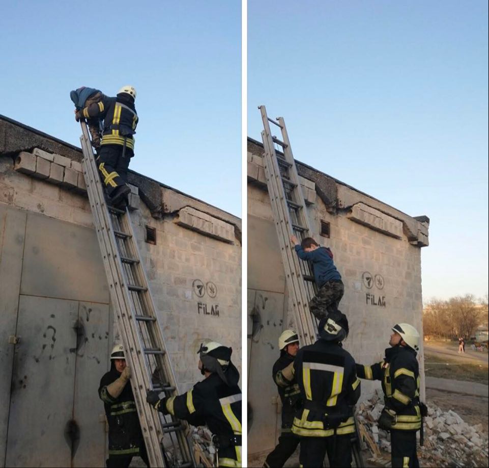 У Сєверодонецьку рятувальники зняли з даху гаража 11-річного хлопця, який самостийно не зміг спуститися