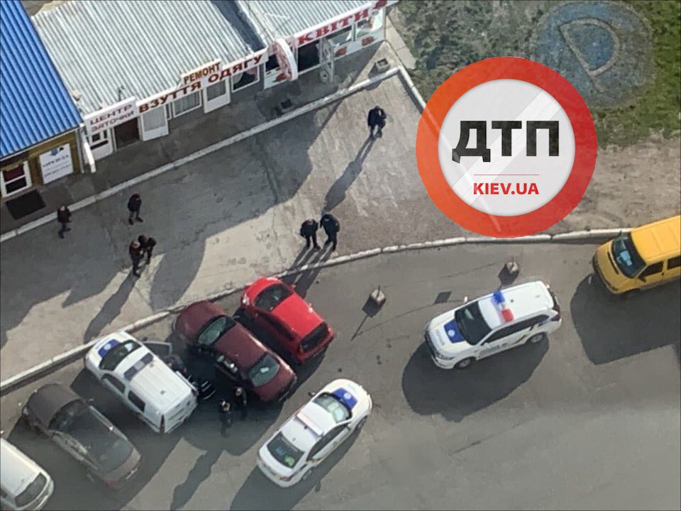 Стрельба и разборки в Киеве на Чавдар,1 - бывший сотрудник приехал забрать долг