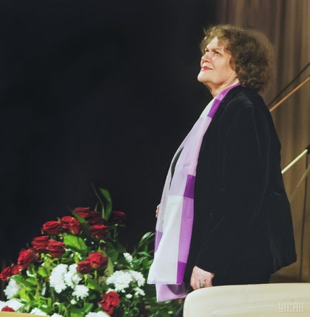 Выдающаяся поэтесса современности Лина Костенко сегодня празднует 90-летие