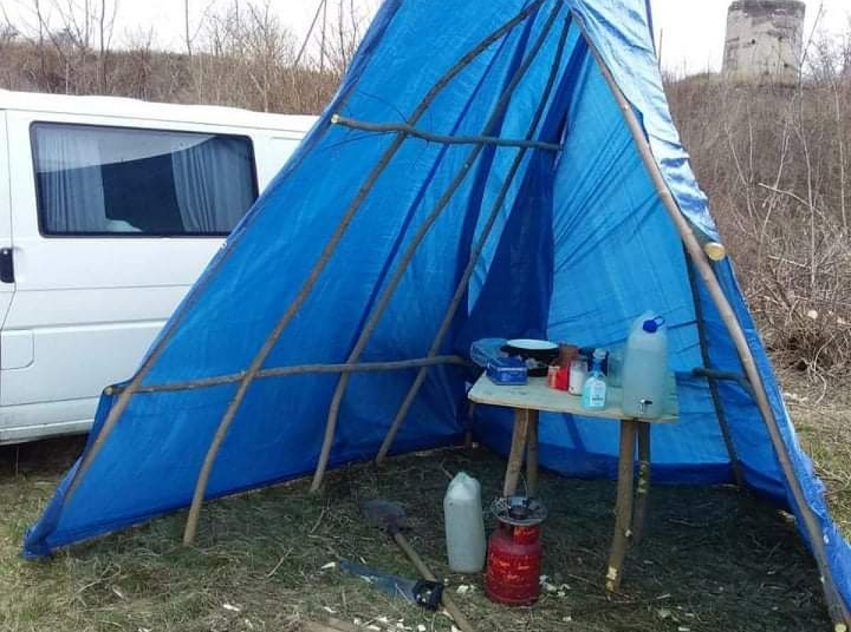 В Ровно украинец поселился в лесу, чтобы пройти карантин