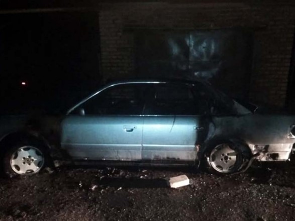 На Дніпропетровщині вночі згоріла автівка