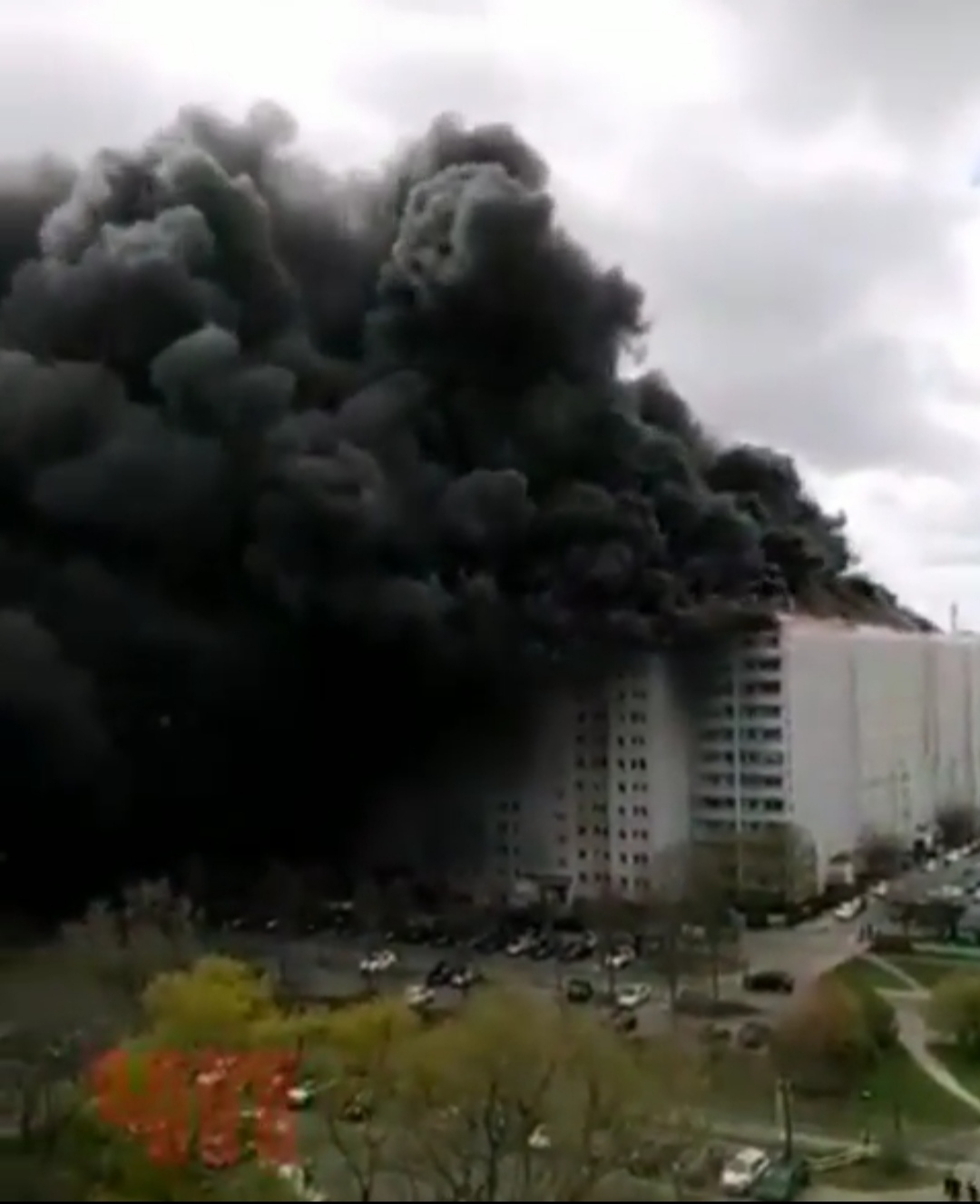 На востоке Берлина произошел пожар в крупном вьетнамском торговом комплексе Don Xuang Center