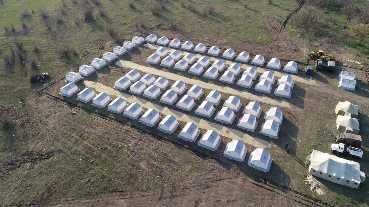 Под Днепром обустроили палаточный городок, который может разместить до 130 человек