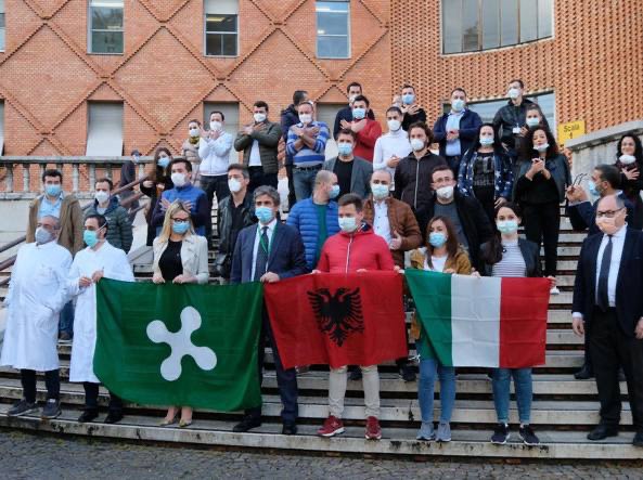 В Италии оштрафовали албанских врачей за вечеринку в гостиничных номерах