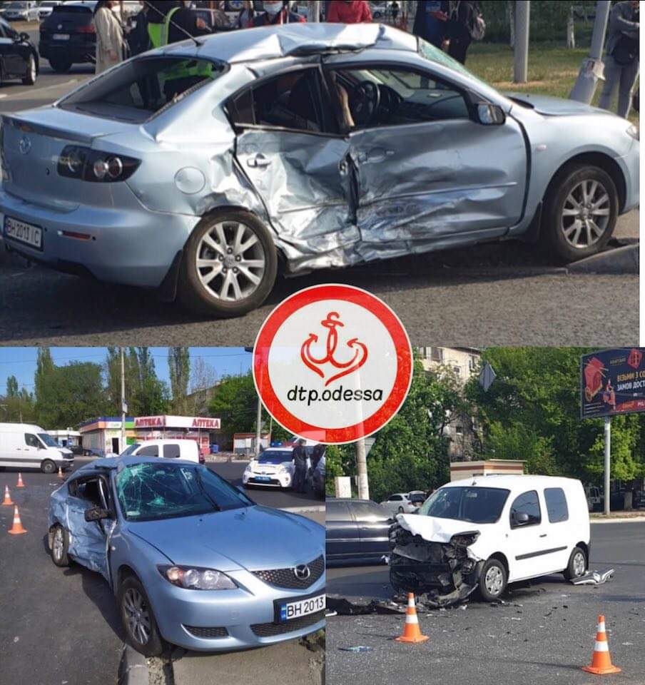 В Одессе произошло серьезное ДТП с пострадавшими: столкнулось три легковых автомобиля
