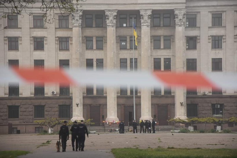 Шестая годовщина трагедии в Одессе. Куликово поле оцеплено полицей, пускают по двое