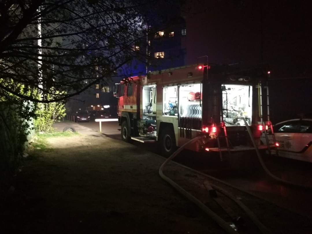 У Києві на вулиці Тираспільській виникла пожежа в електрощитовій на 5 поверсі житлового будинку