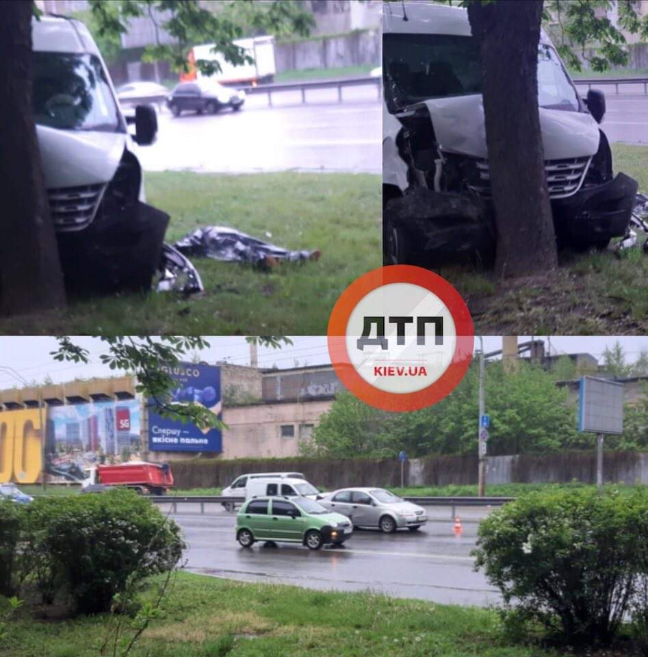В Киеве на проспекте Победы произошло масштабное смертельное ДТП с участием 4 автомобилей - грузовик после столкновения врезался в дерево: водитель погиб