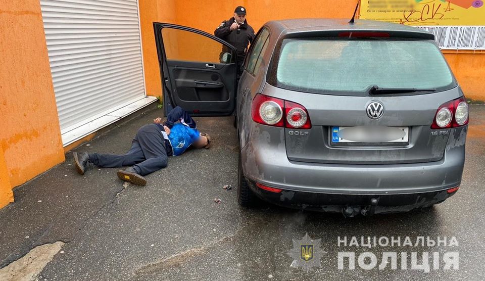 У Вишгороді поліцейські спіймали працівника СТО, який катався на чужому авто