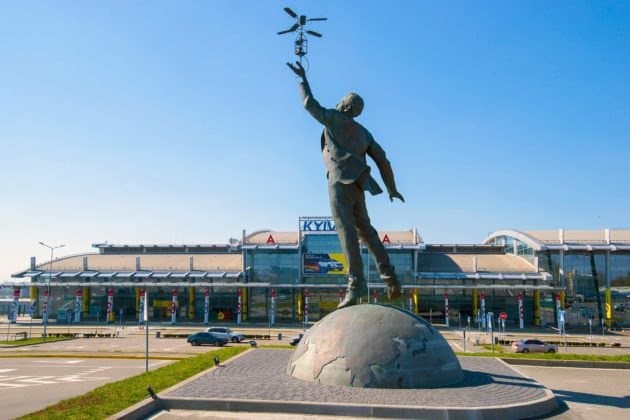 Аеропорт “Київ” на межі закриття