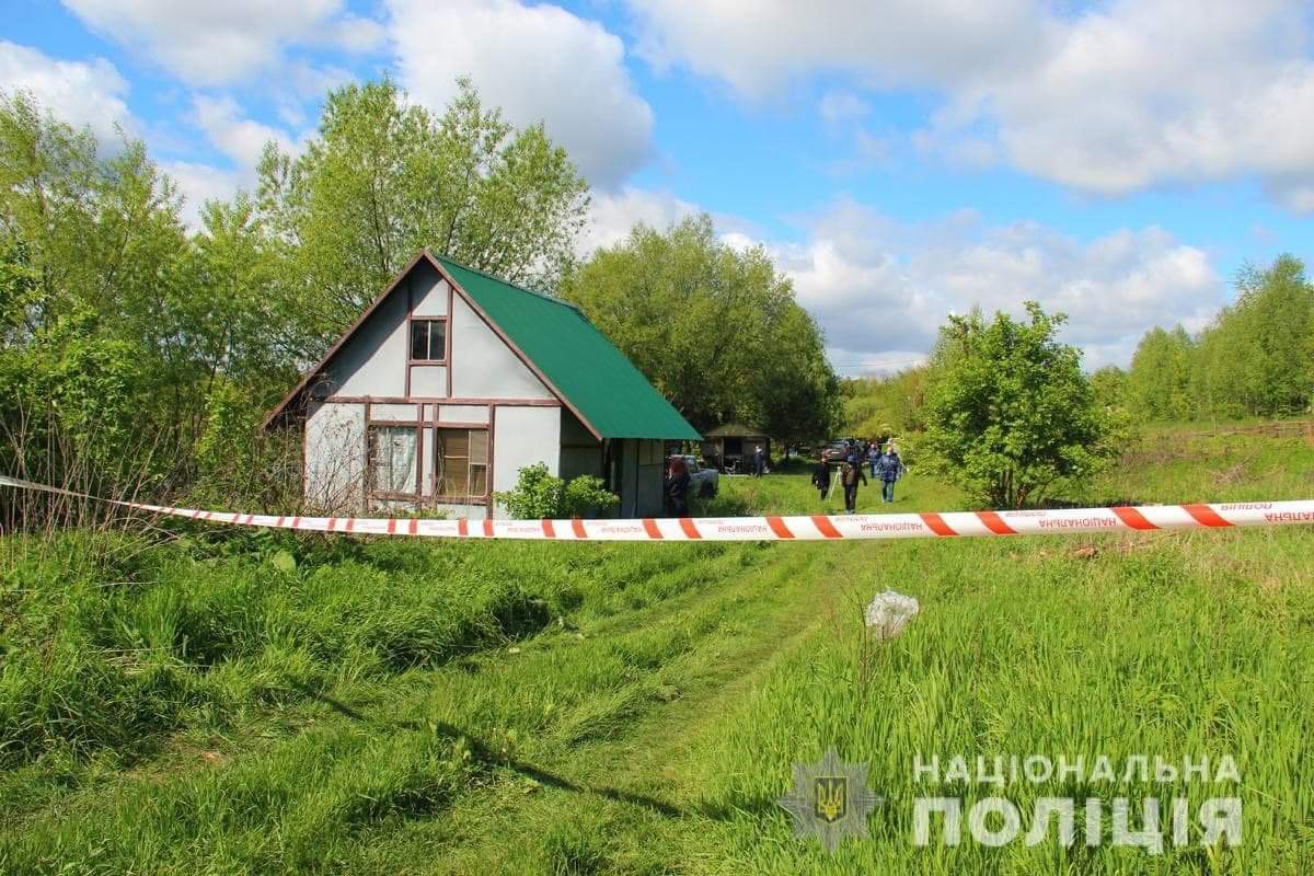 Масове вбивство на Житомирщині: слідчі поліції призначили до двох сотень експертиз