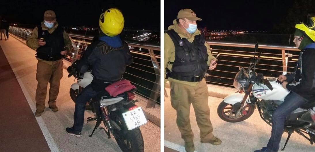 В Киеве среди ночи парень на мотоцикле пытался проехать по "мосту Кличко" 
