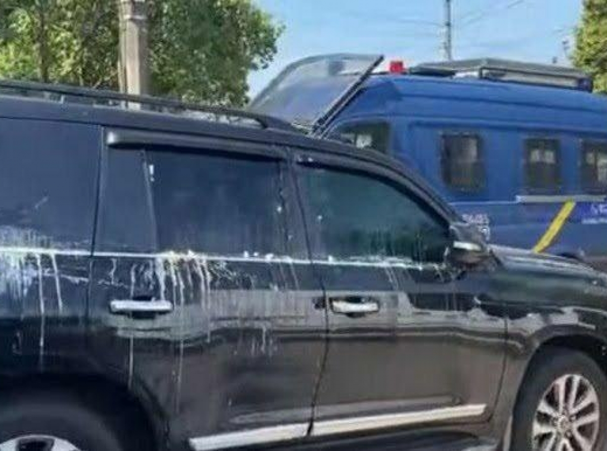 Автомобиль Рабиновича в Чернигове забросали яйцами