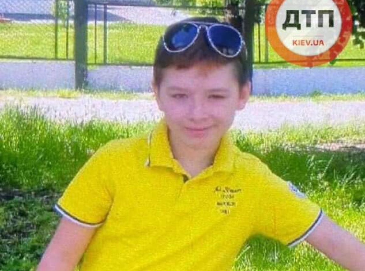 Дніпровським УП ГУНП у м. Києві розшукується малолітній Шевченко Дмитро Евгенович