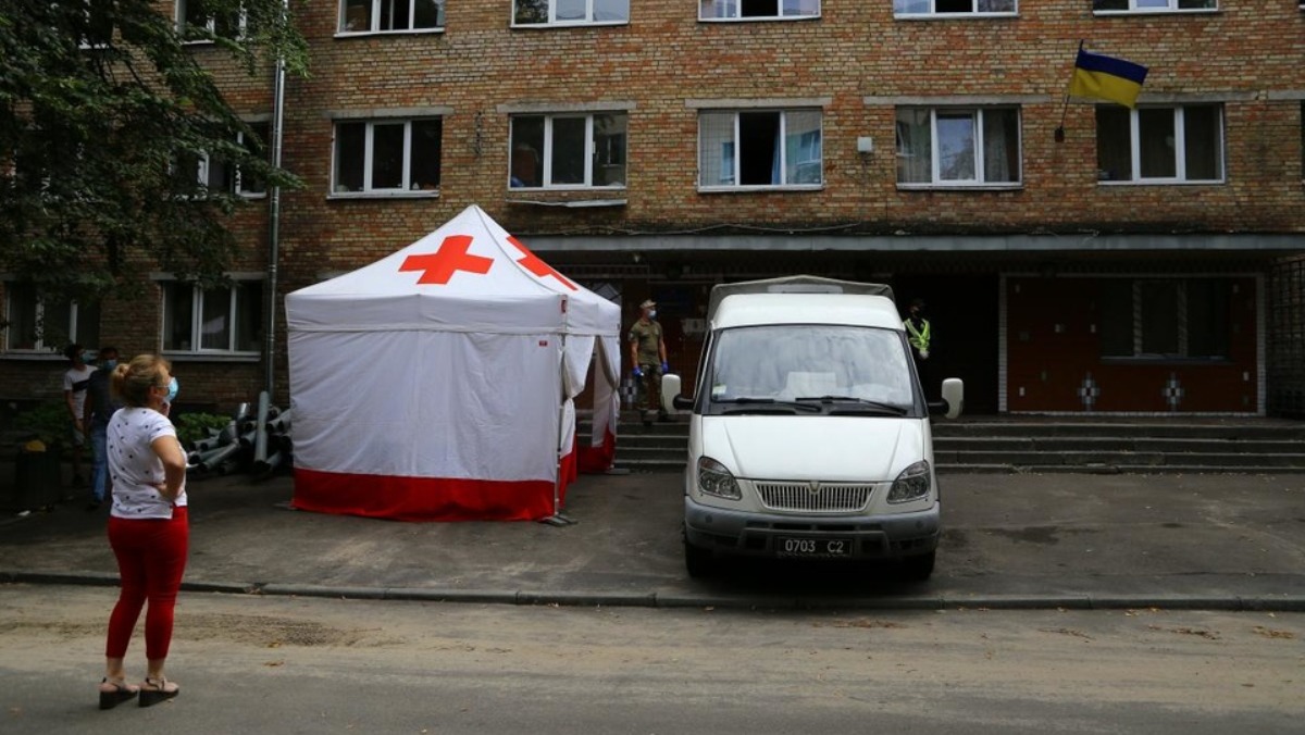Вспышка коронавируса в общежитии КПИ: заболели почти все курсанты