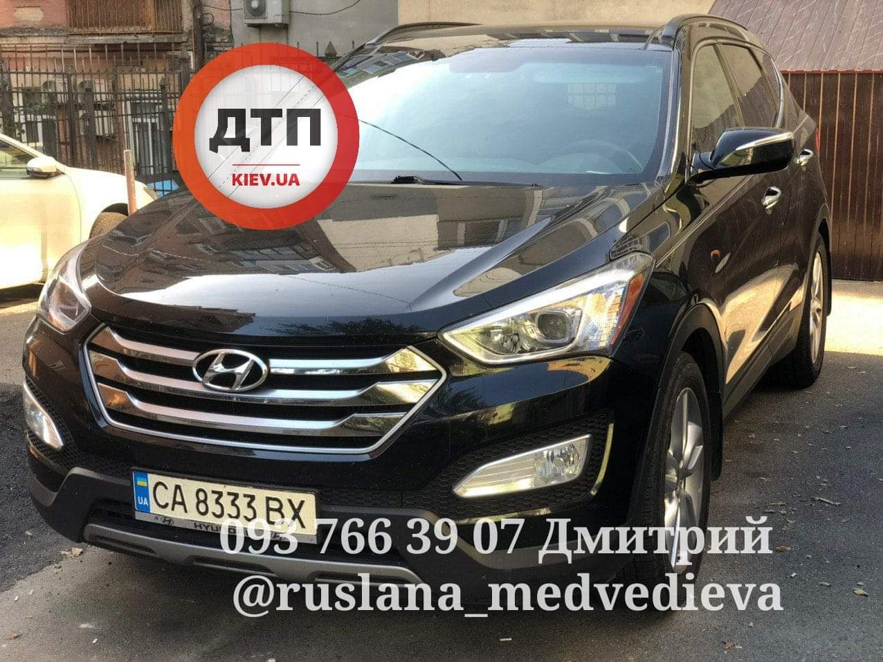 В Киеве ночью на улице Касияна угнали автомобиль Hyundai Santa Fe 2014 гос. номер CA8333BX