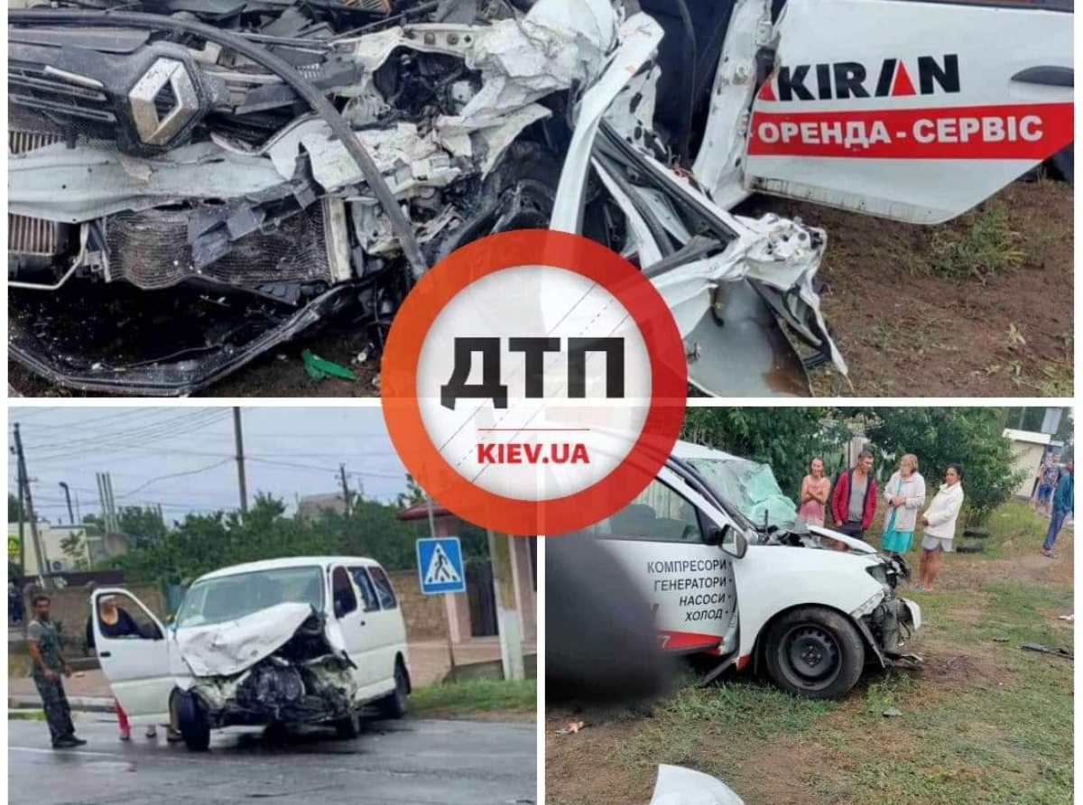 Семья из Киева ехала домой с отдыха и попала в страшную аварию - помогите спасти маму двух деток: срочно нужна кровь группы 4-