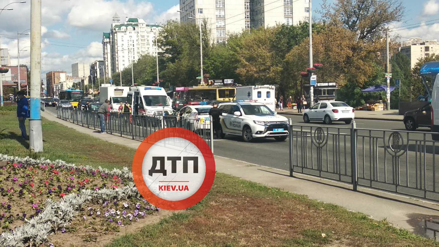 В следствии ДТП в Голосеевском районе Киева умер 36 летний местный житель