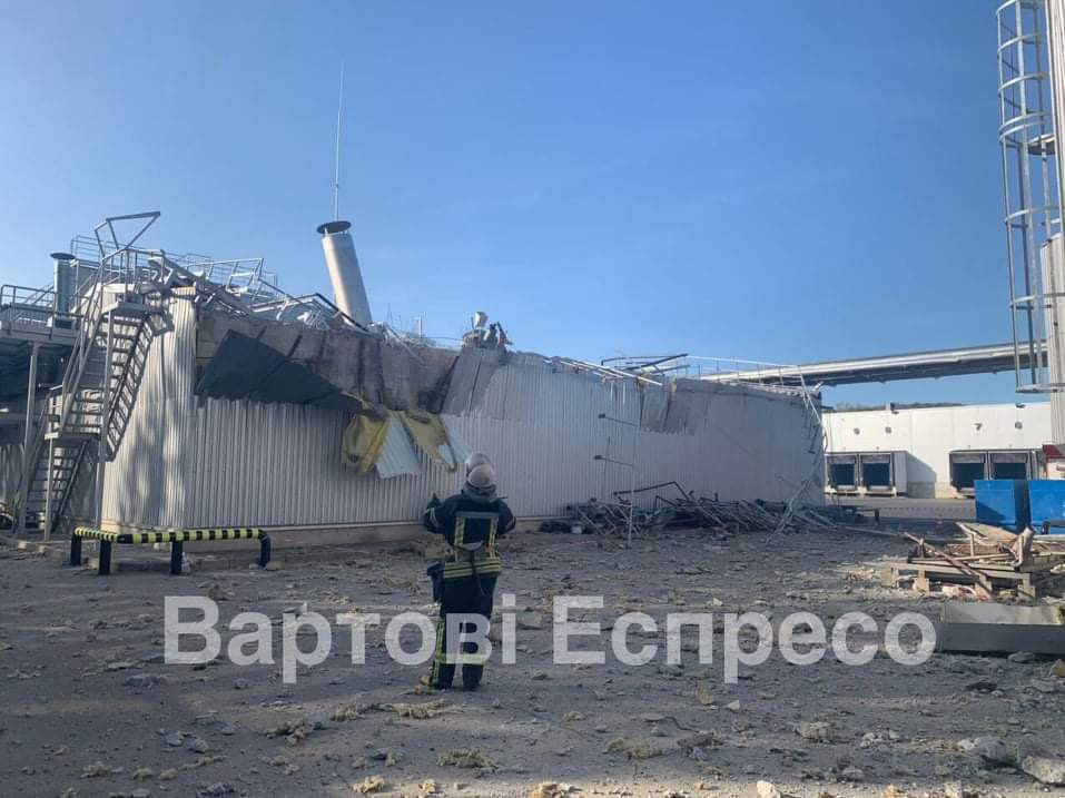 У Києві на заводі Carlsberg Ukraine стався вибух: двоє людей постраждало