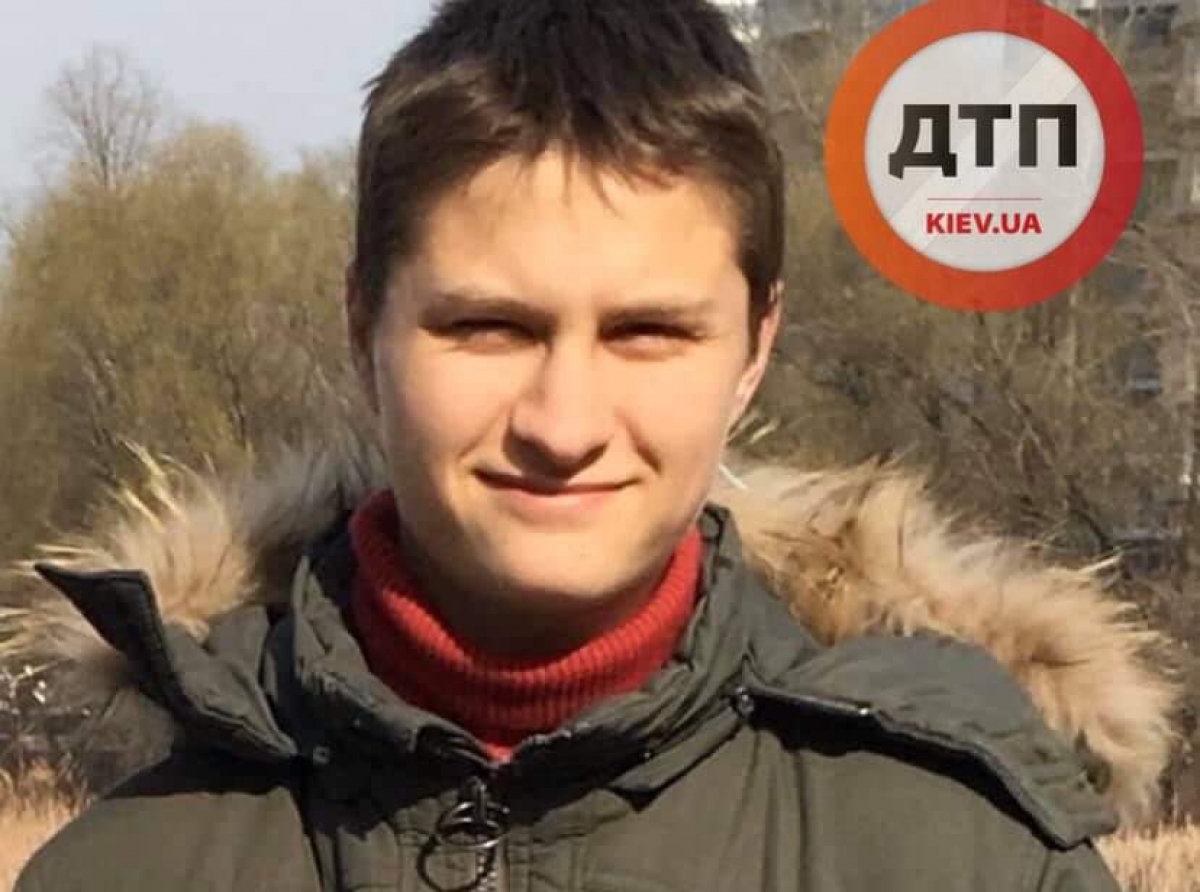 Cоломянським УП ГУНП у м. Києві розшукується неповнолітній Буряк Володимир Олександрович