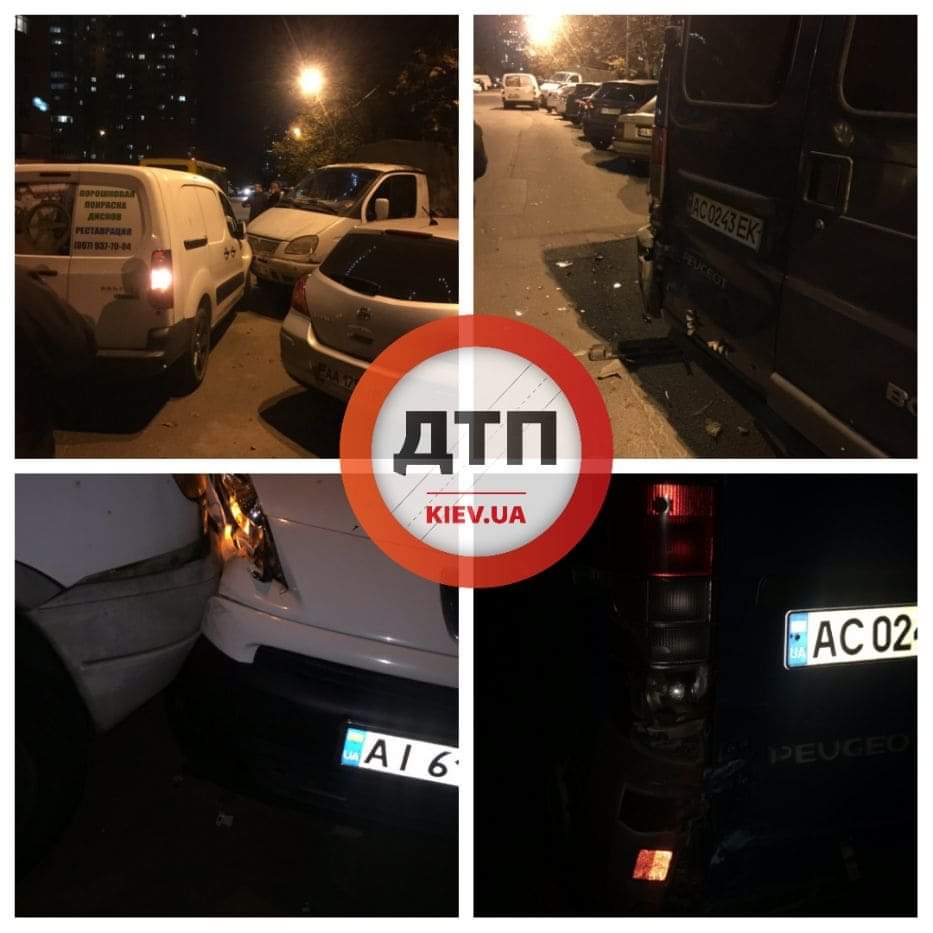 В Киеве на улице Кондратюка произошло пьяное ДТП - водитель на Peugeot протаранил два автомобиля на парковке