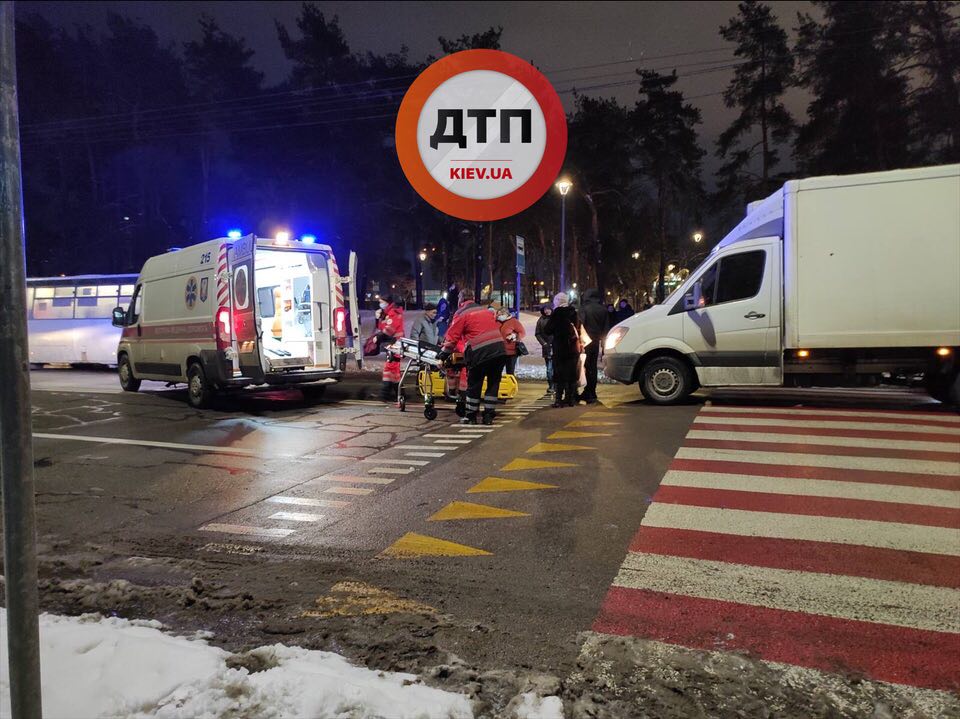 ДТП с пострадавшими в Киеве на Киото: сбили женщину на пешеходном переходе