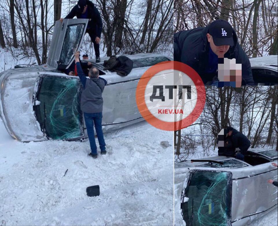 Серьёзное ДТП с опрокидыванием под Киевом на Обуховской трассе: На дороге лёд, автомобиль пролетел по встречке и вылетел в кювет